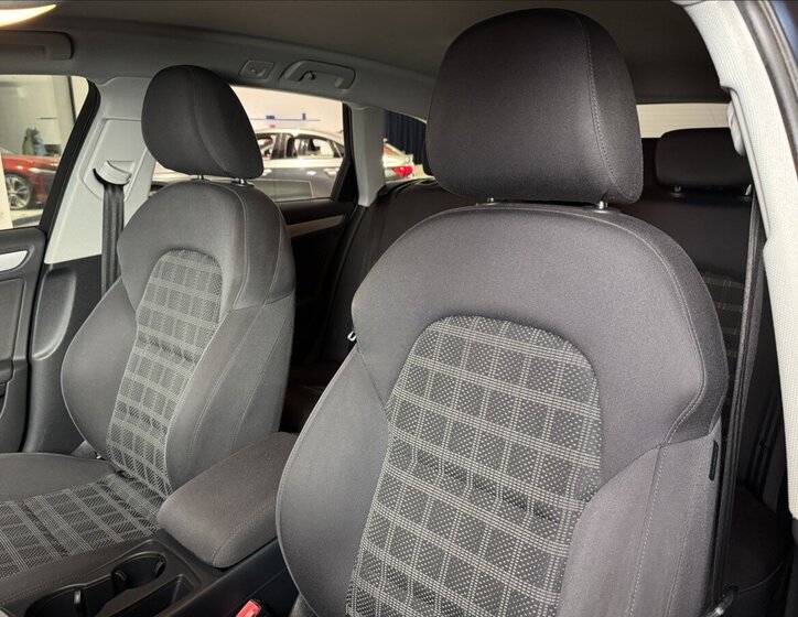 Audi A4 Kombi 2,0 l 110 kw