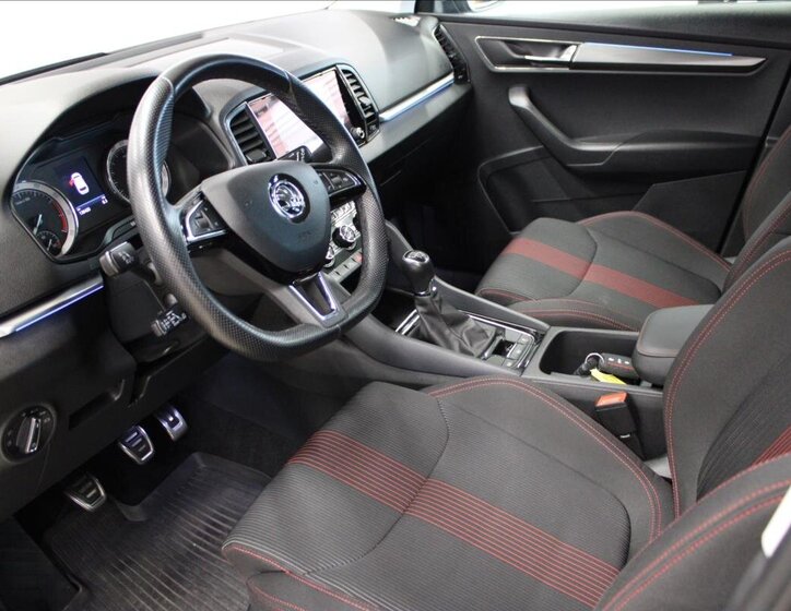 Škoda Karoq SUV / Terénní 1,5 l 110 kw