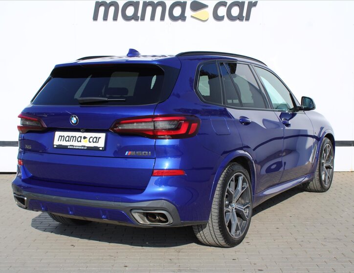 BMW X5 SUV / Terénní 4,4 l 390 kw