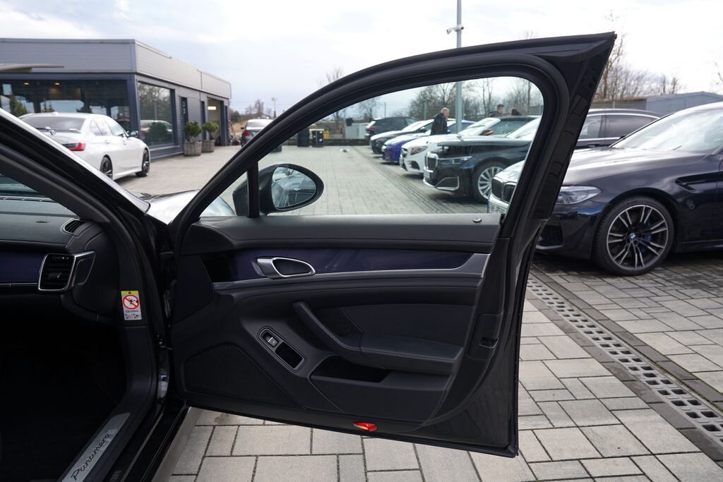 Porsche Panamera Sedan 3,6 l 220 kw
