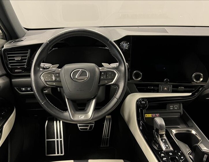 Lexus NX 450h plus 5