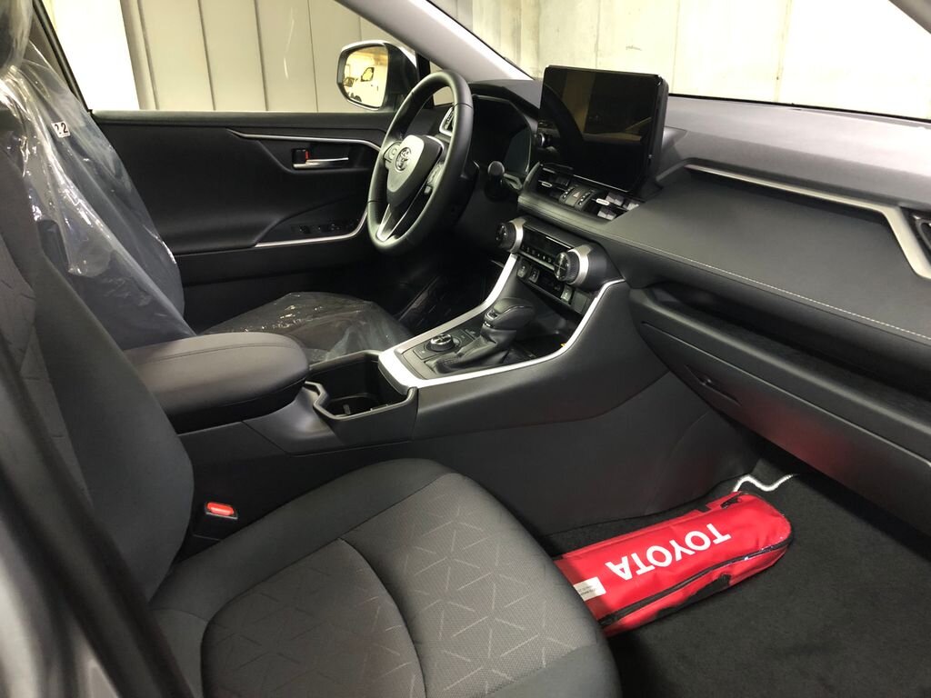 Toyota RAV4 SUV 2,5 l 163 kw