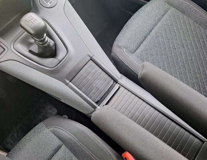 Peugeot Rifter MPV 1,5 l 96 kw