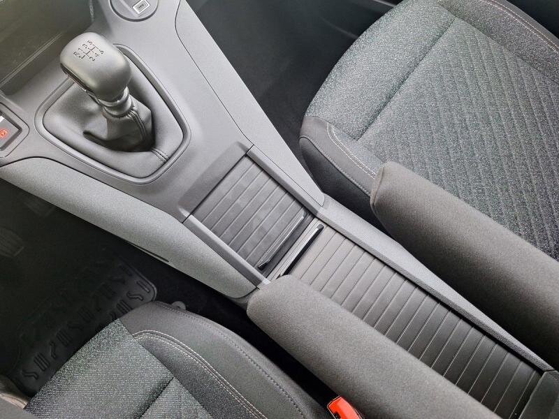 Peugeot Rifter MPV 1,5 l 96 kw