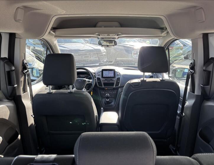 Ford Transit Connect 13