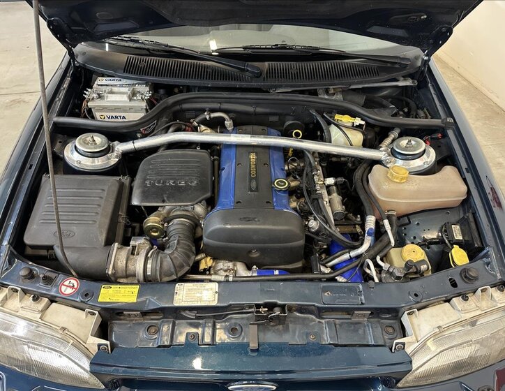 Ford Escort Hatchback 2,0 l 162 kw