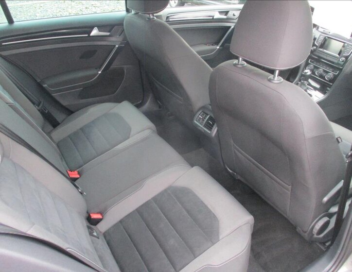 Volkswagen Golf Hatchback 1,4 l 103 kw