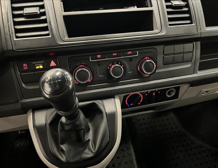 Volkswagen Transporter Kombi 2,0 l 75 kw