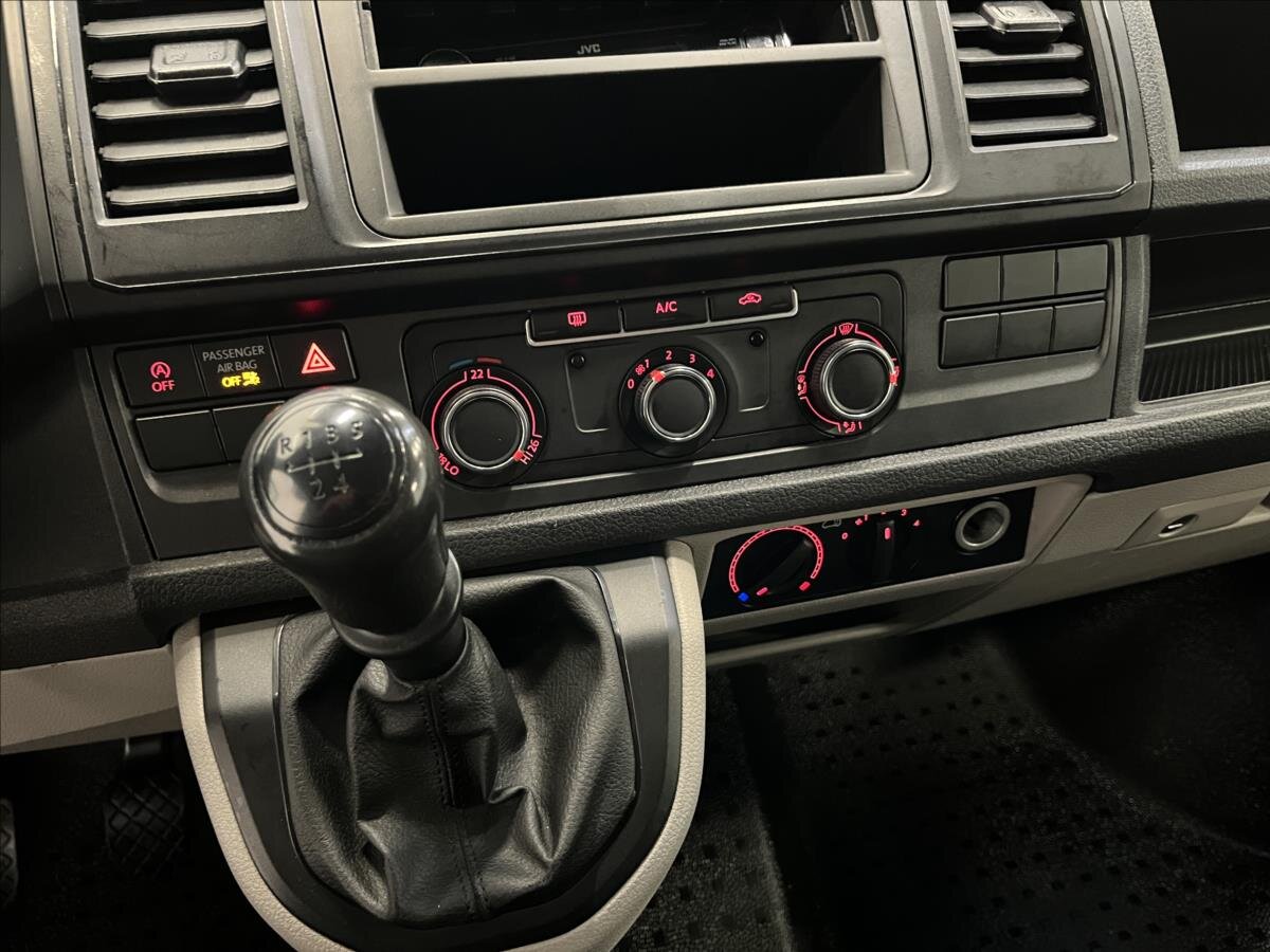 Volkswagen Transporter Kombi 2,0 l 75 kw