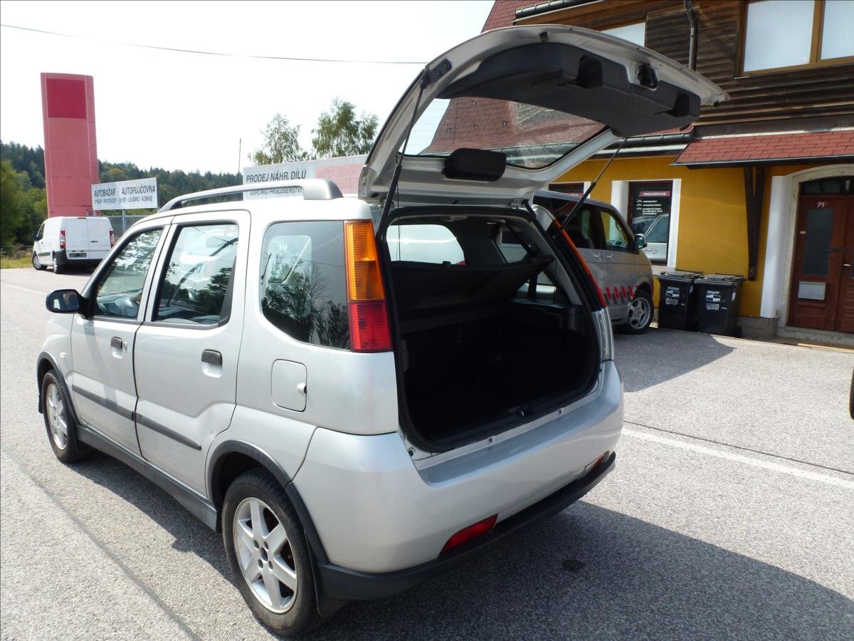 Suzuki Ignis Kombi 1,5 l 73 kw