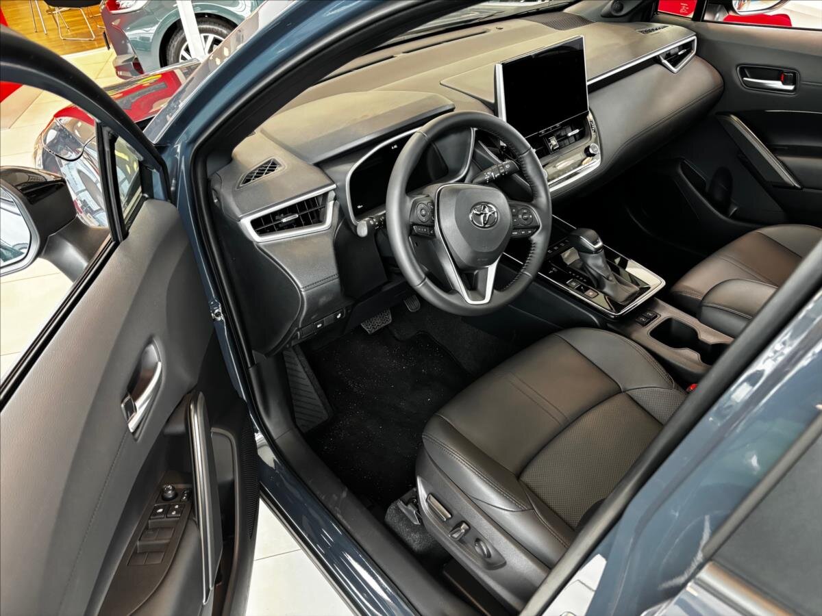 Toyota Corolla Cross SUV 2,0 l 132 kw