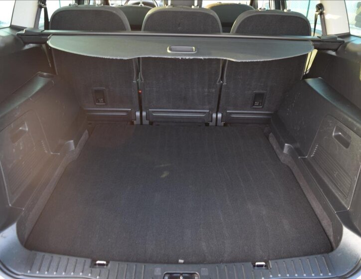 Ford S-MAX MPV 2,0 l 107 kw