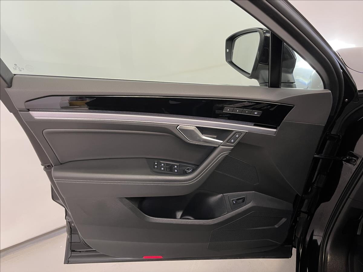 Volkswagen Touareg SUV / Terénní 3,0 l 210 kw