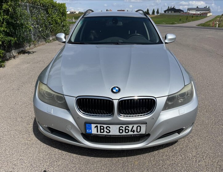BMW Řada 3 2