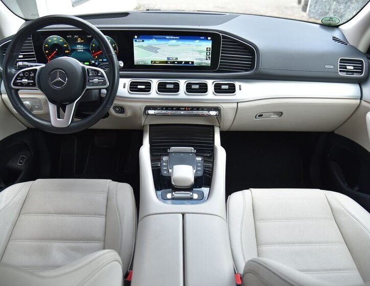 Mercedes-Benz GLE 28