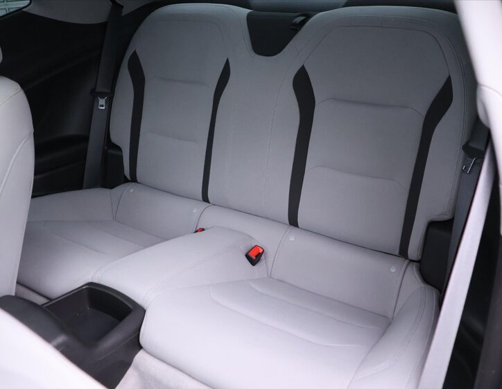 Chevrolet Camaro Kupé 6,2 l 333 kw