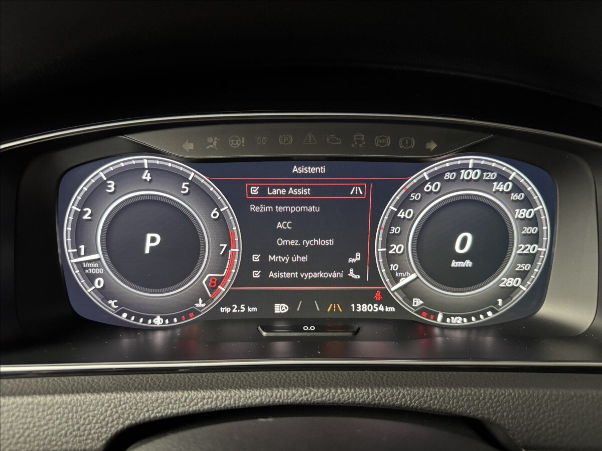 Volkswagen Golf Hatchback 2,0 l 213 kw