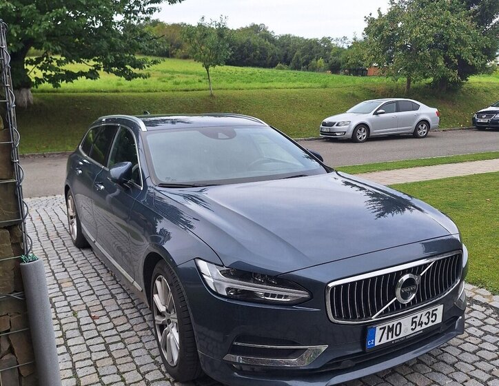 Volvo V90 Kombi 2,0 l 140 kw