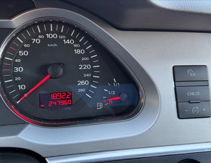 Audi A6 Allroad Kombi 3,0 l 171 kw