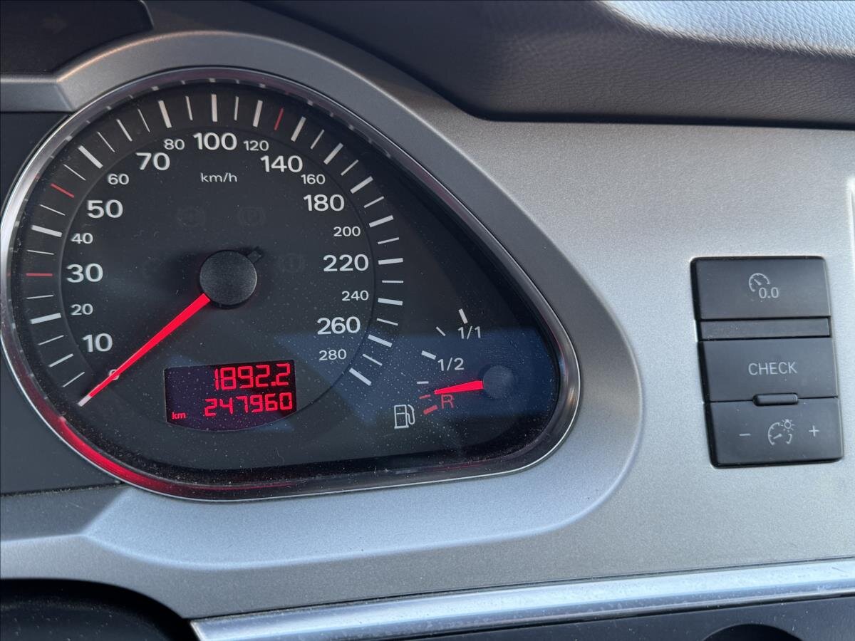 Audi A6 Allroad Kombi 3,0 l 171 kw