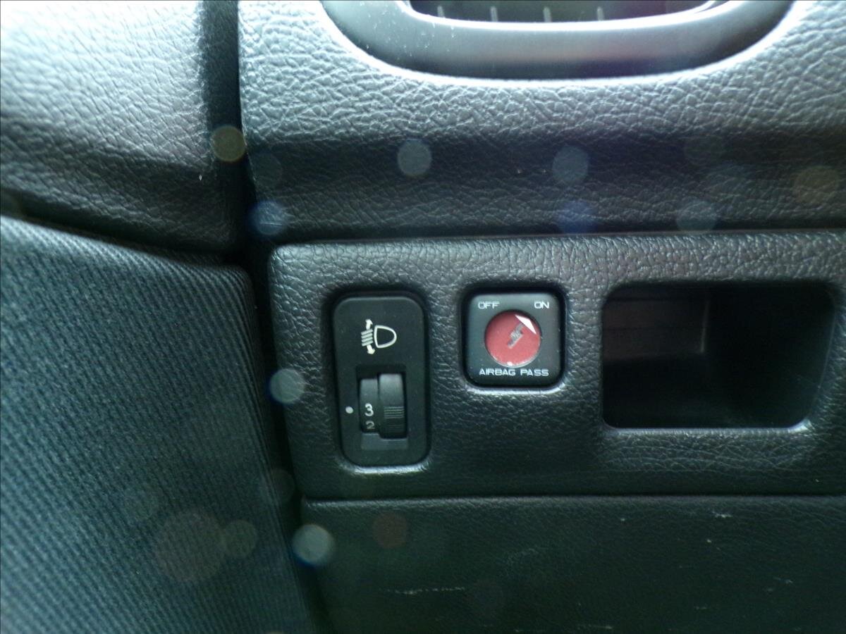 Peugeot 206 Hatchback 1,4 l 65 kw