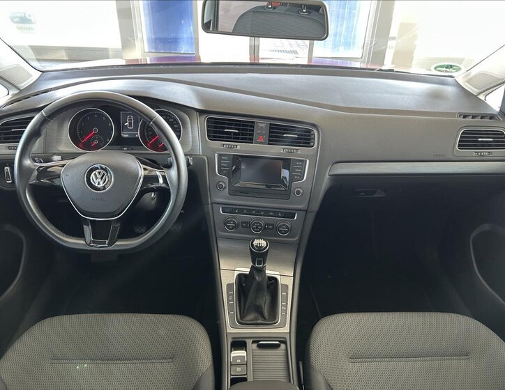 Volkswagen Golf Hatchback 1,2 l 77 kw