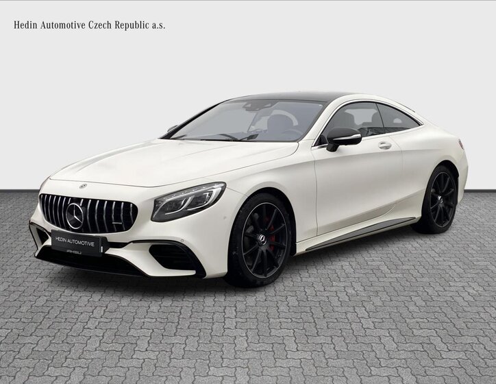 Mercedes-Benz Třídy S Kupé 4,0 l 450 kw