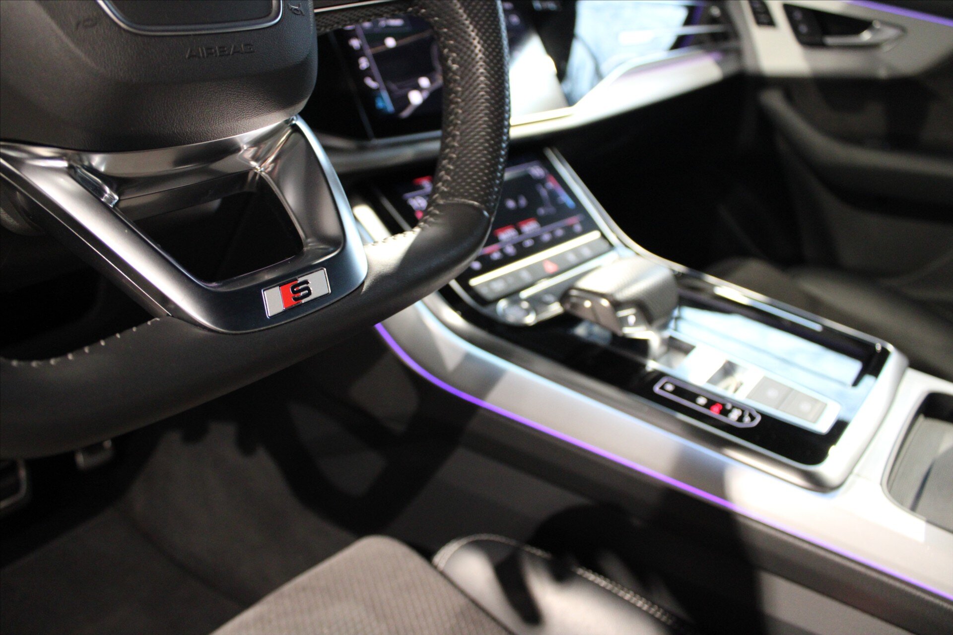 Audi Q8 SUV 3,0 l 210 kw