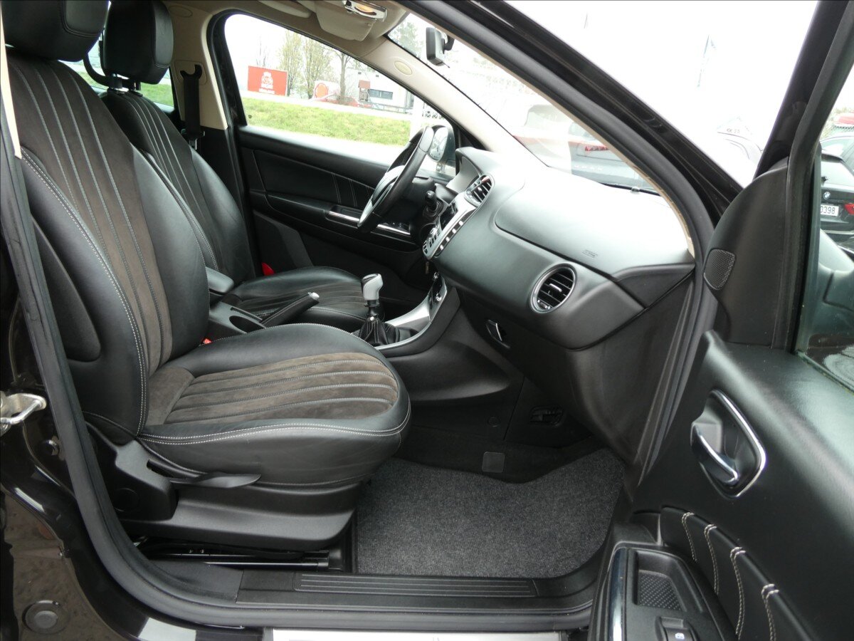 Lancia Delta Hatchback 1,4 l 88 kw