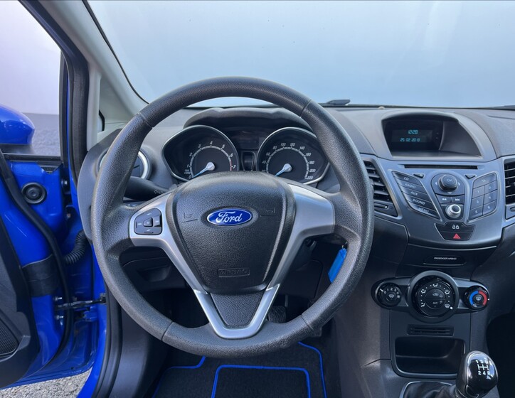 Ford Fiesta 24