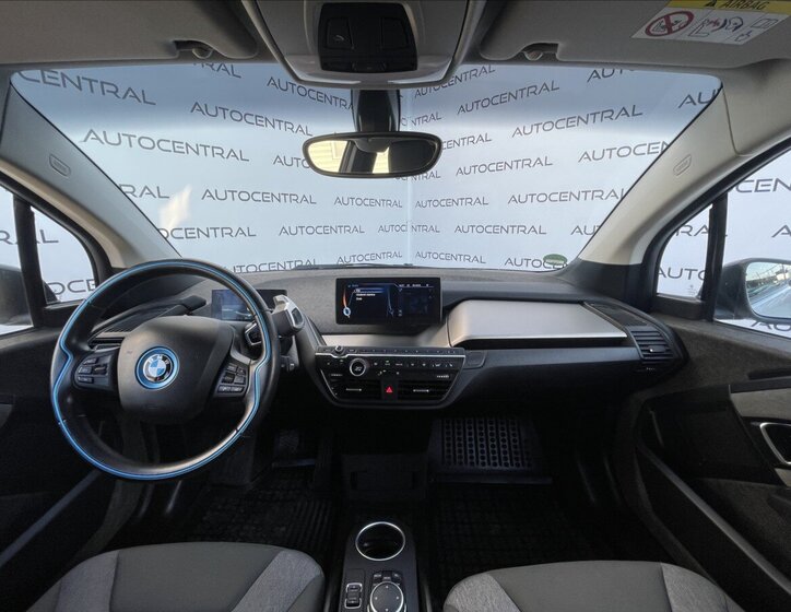 BMW i3 Hatchback 647,0 75 kw