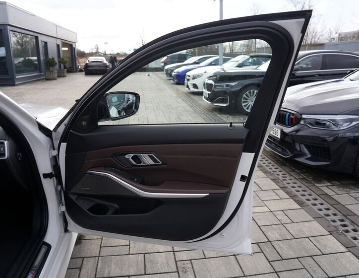 BMW Řada 3 Sedan 3,0 l 275 kw