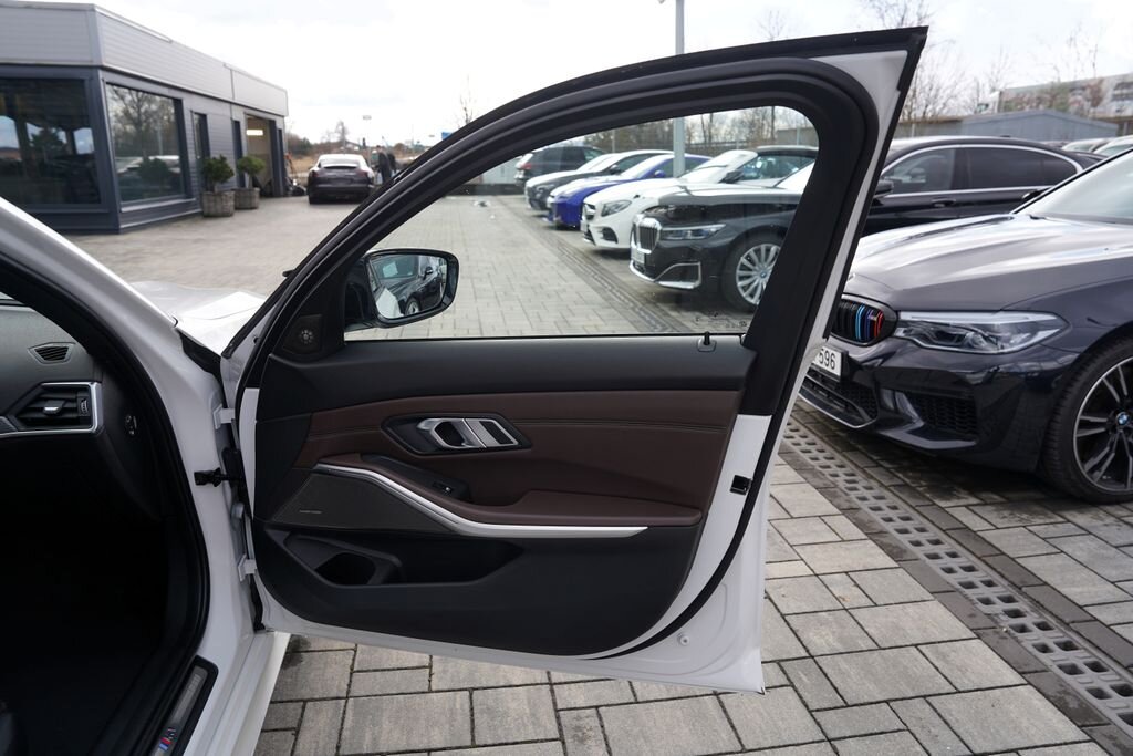 BMW Řada 3 Sedan 3,0 l 275 kw