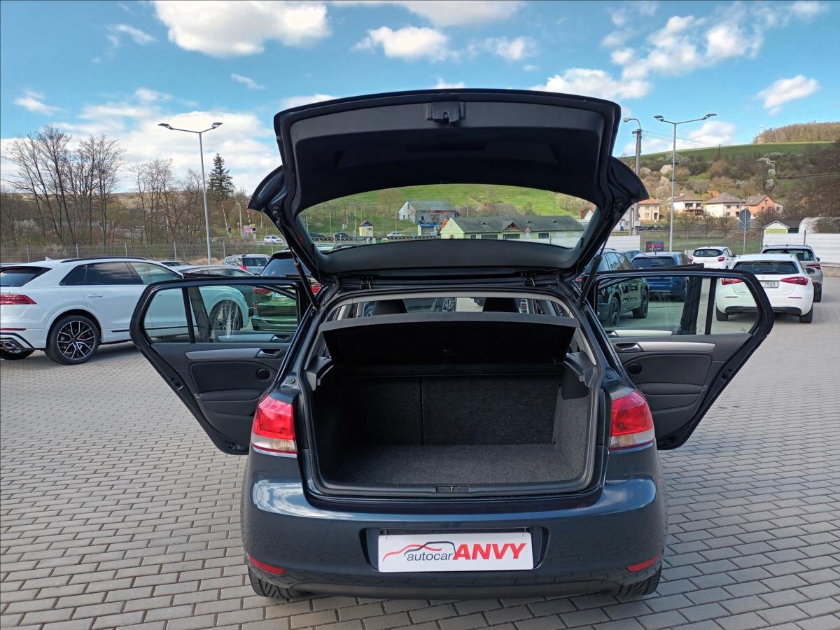 Volkswagen Golf Hatchback 1,4 l 59 kw