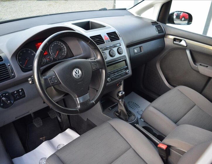 Volkswagen Touran MPV 1,4 l 103 kw