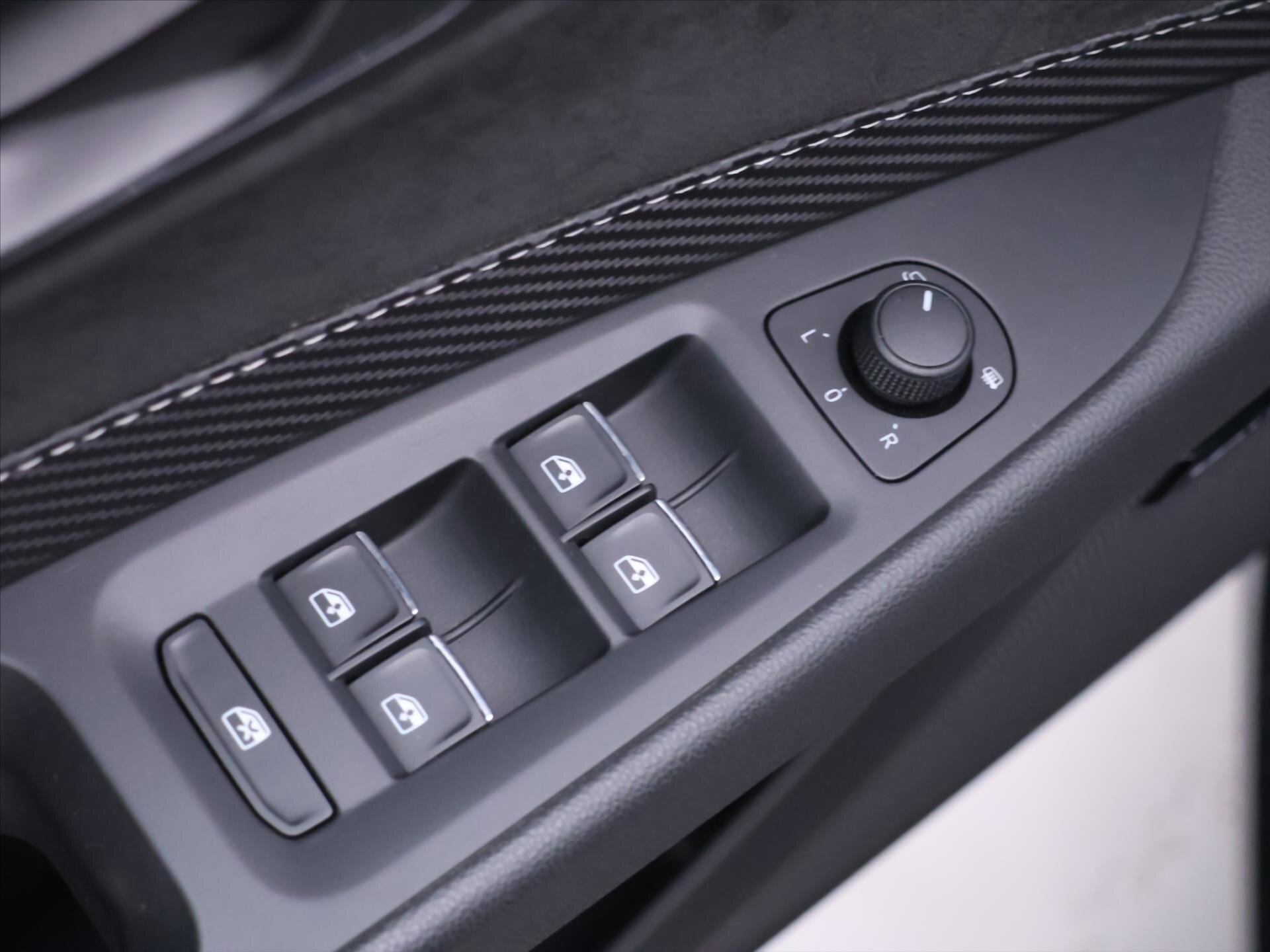 Seat Leon Kombi 2,0 l 221 kw