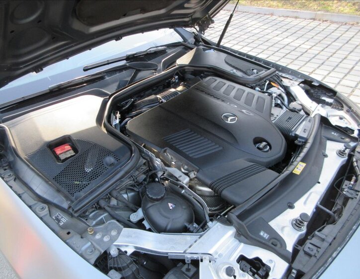 Mercedes-Benz CLS Sedan 3,0 l 270 kw