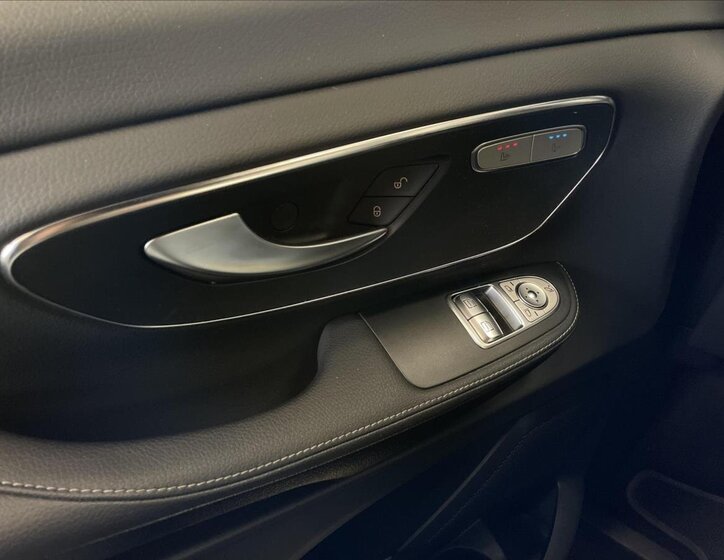 Mercedes-Benz Třídy V MPV 2,0 l 174 kw