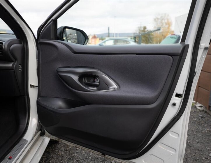 Toyota Yaris Hatchback 1,5 l 68 kw