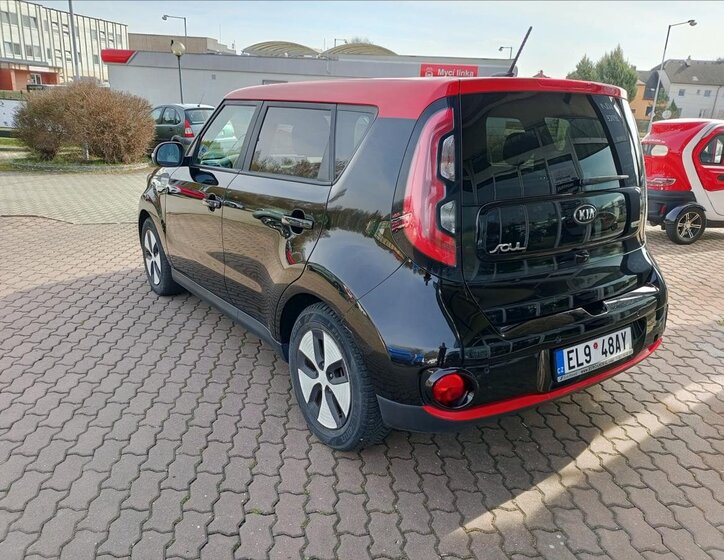 KIA Soul Hatchback 0,0 81 kw