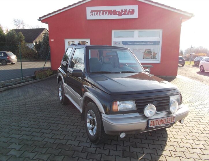 Suzuki Vitara 1