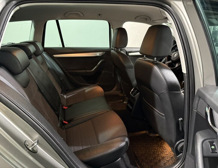 Škoda Octavia Kombi 2,0 l 110 kw