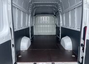 Peugeot Boxer Skříň 2,2 l 121 kw