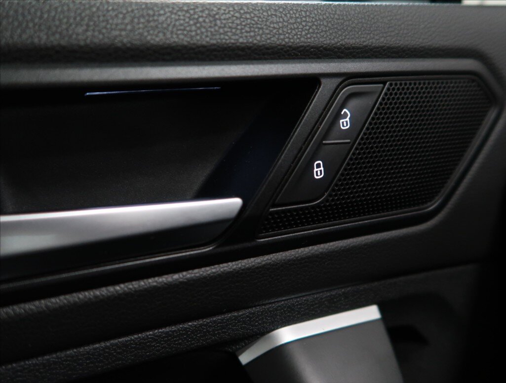 Volkswagen Tiguan SUV 2,0 l 140 kw