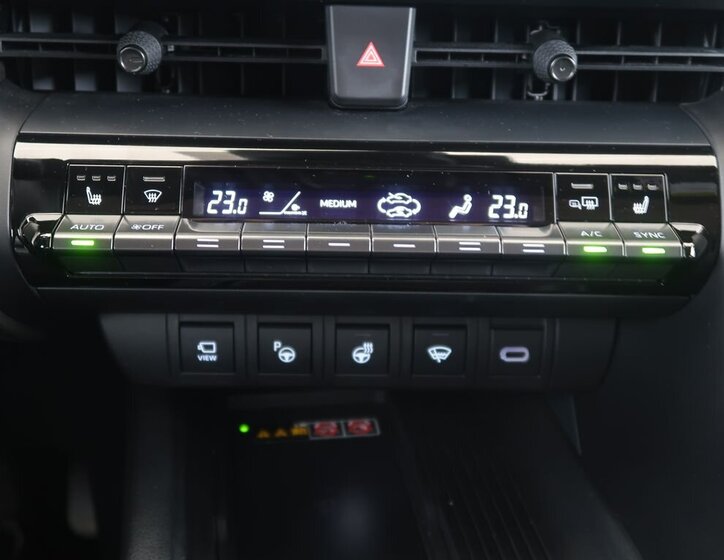 Toyota C-HR SUV / Terénní 2,0 l 112 kw