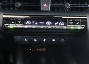 Toyota C-HR SUV / Terénní 2,0 l 112 kw