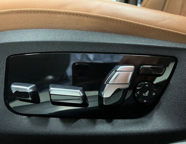 BMW Řada 7 Sedan / Limuzína 3,0 l 250 kw