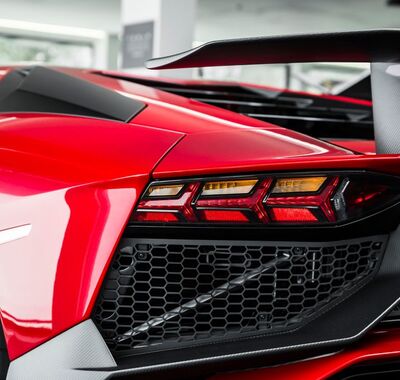 Lamborghini Aventador 14