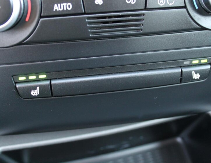 BMW Řada 1 Hatchback 2,0 l 105 kw