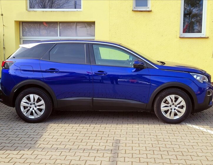 Peugeot 3008 SUV / Terénní 1,5 l 96 kw